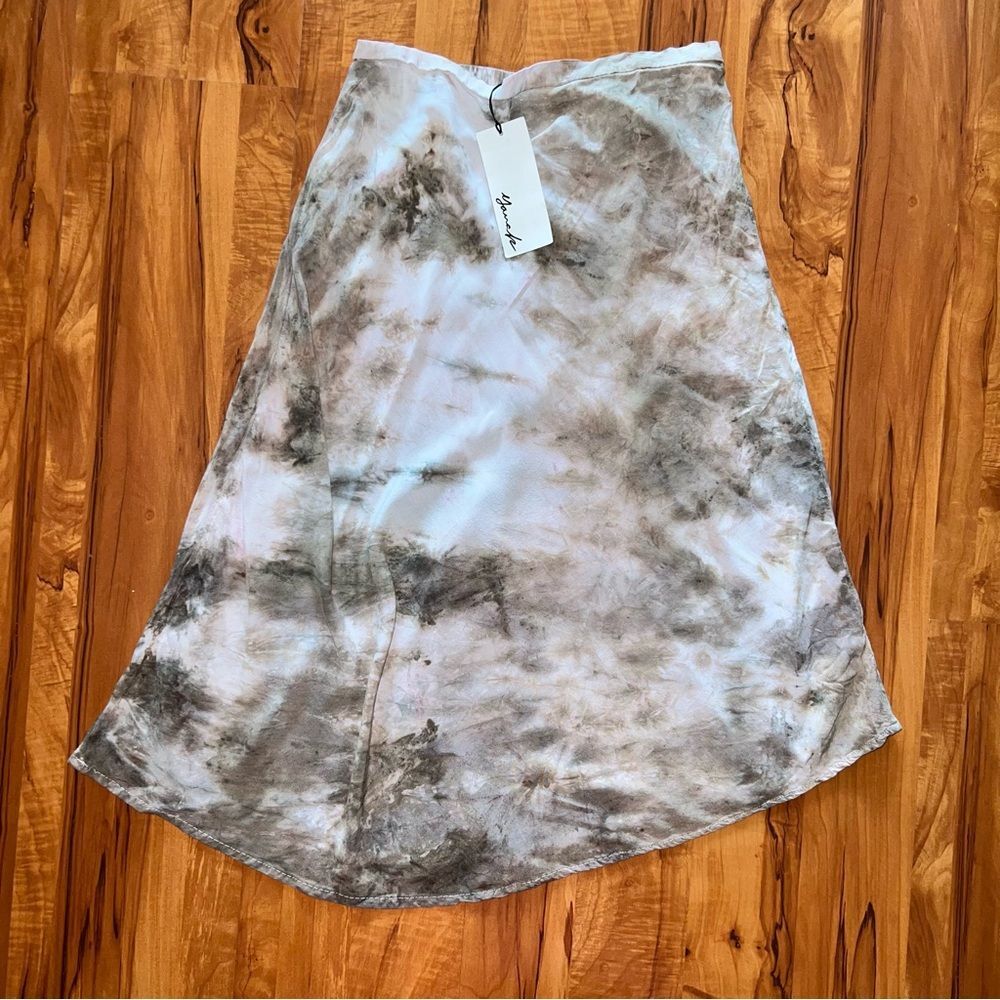 YANA K Delray skirt 🌺 2 tone taupe 🌺 NWT 🌺 small